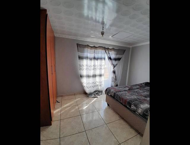 4 BEDROOM HOUSE FOR SALE IN LOTUS GARDENS